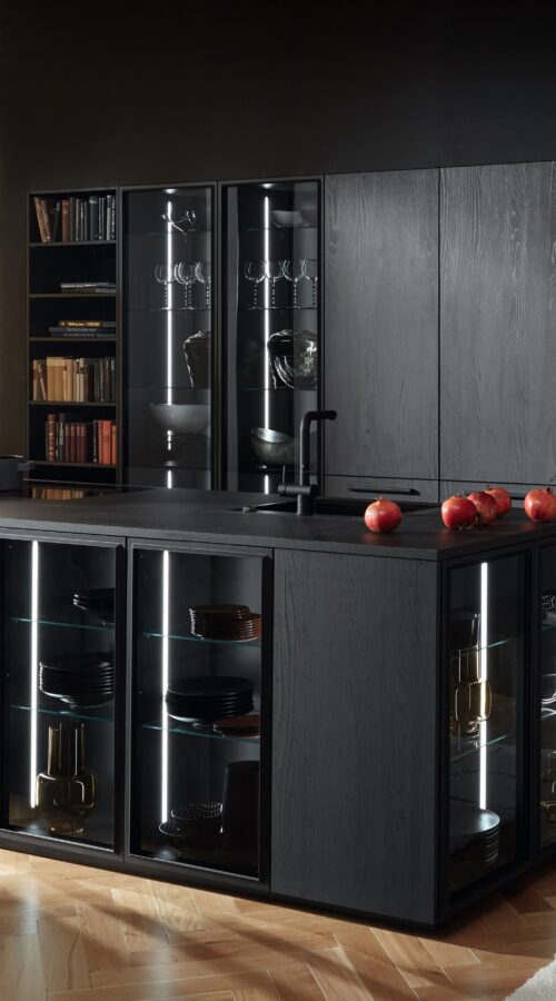 Manhattan Wood Kitchen in Black Oak